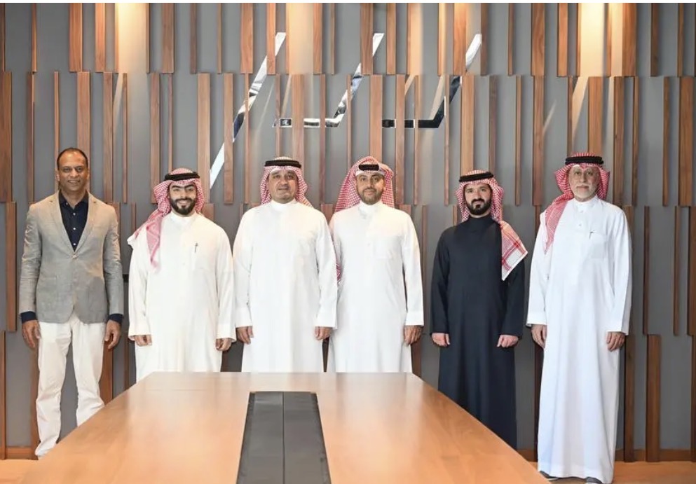 Seef Properties signs an agreement with Estater International